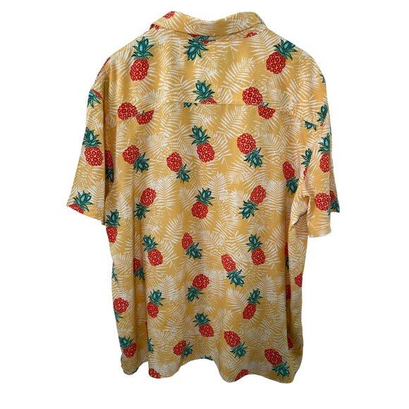 XL MARGARITAVILLE Men's Vintage Pineapples Golden‎ Rayon Hawaiian Shirt - Picture 6 of 7